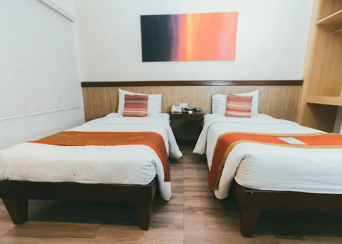 Hotel Ns Royal 2*