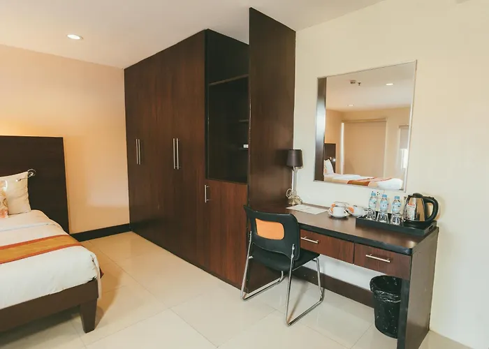 Ns Royal Hotel 2*