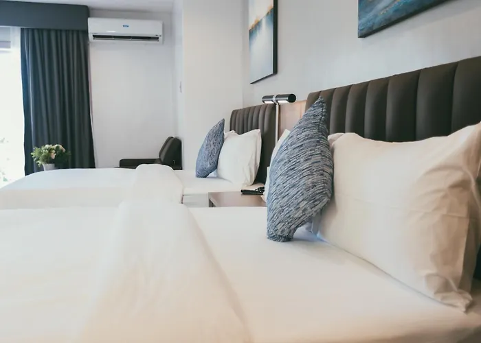 Ns Royal Hotel