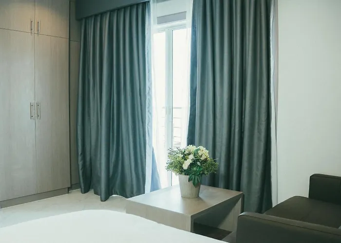 Hotel Ns Royal 2*