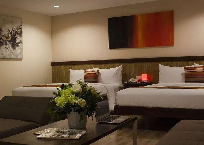 Hotel Ns Royal 2*