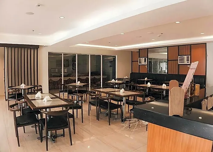 Hotel Ns Royal 2*