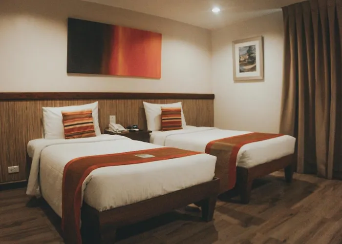 Ns Royal Hotel 2*
